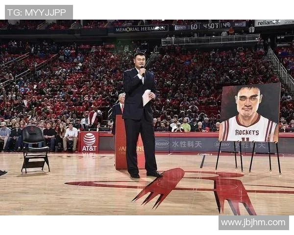 姚明佩戴眼镜的背后故事与篮球生涯的精彩瞬间 姚明佩戴眼镜的背后故事与篮球生涯的精彩瞬间