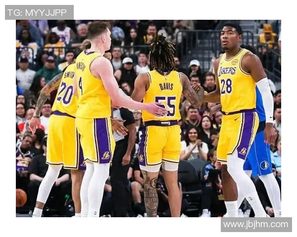 湖人再度力克火箭,系列赛3-2领先:天王山之战现紫金军团霸气 湖人再度力克火箭,系列赛3-2领先:天王山之战现紫金军团霸气