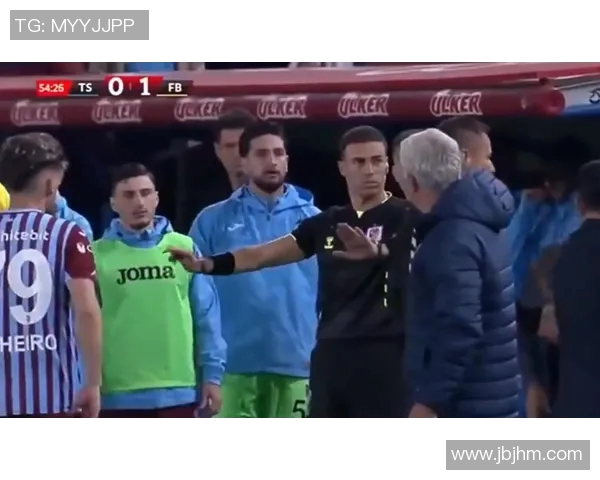 穆里尼奥再次怒斥裁判坚称判罚不公是导致失利主因